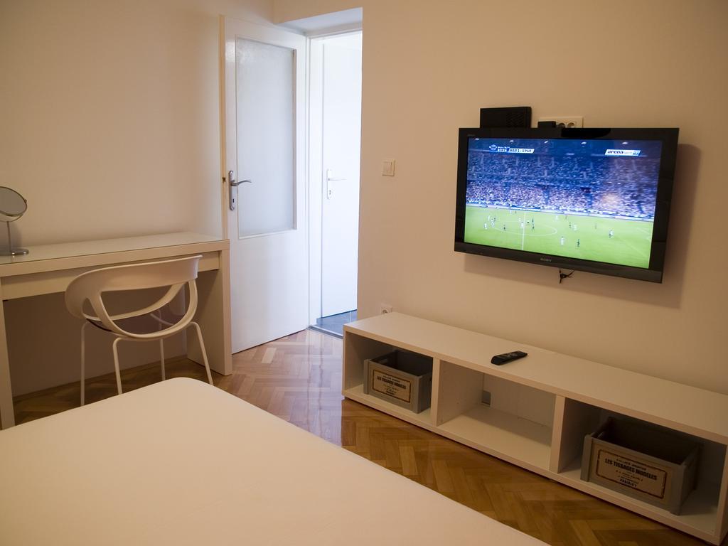 Zvone Apartma